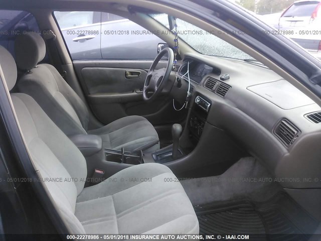 4T1BG22K0XU606265 - 1999 TOYOTA CAMRY CE/LE/XLE 黑色 照片 5