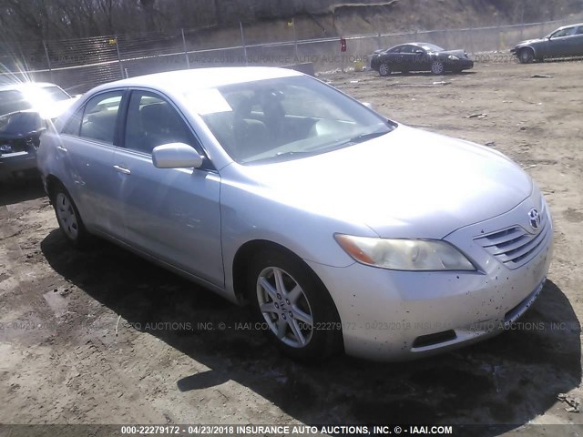 JTNBE46K373006969 - 2007 TOYOTA CAMRY NEW GENERAT CE/LE/XLE/SE SILVER photo 1