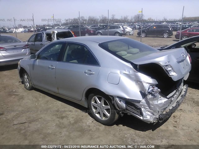 JTNBE46K373006969 - 2007 TOYOTA CAMRY NEW GENERAT CE/LE/XLE/SE SILVER photo 3