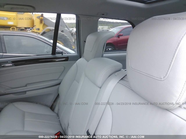 4JGBF7BE4BA686030 - 2011 MERCEDES-BENZ GL 450 4MATIC GRAY photo 8