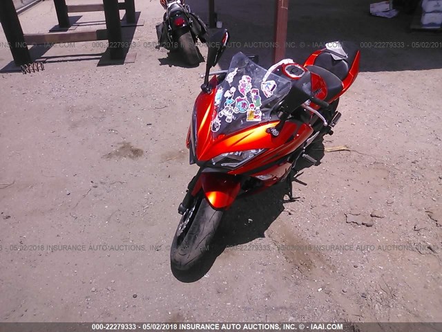 JKAEXEJ15HDA01538 - 2017 KAWASAKI EX650 J ნარინჯისფერი ფოტო 2