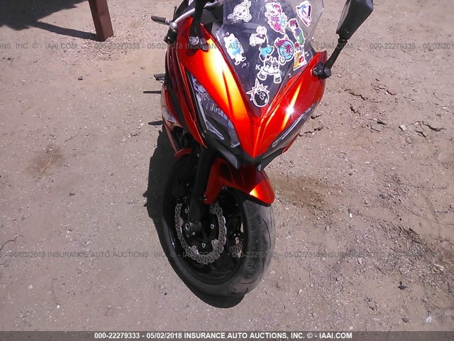 JKAEXEJ15HDA01538 - 2017 KAWASAKI EX650 J ნარინჯისფერი ფოტო 5