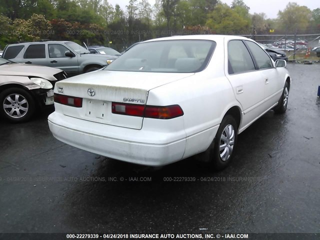 4T1BG22K6VU756412 - 1997 TOYOTA CAMRY CE/LE/XLE თეთრი ფოტო 4