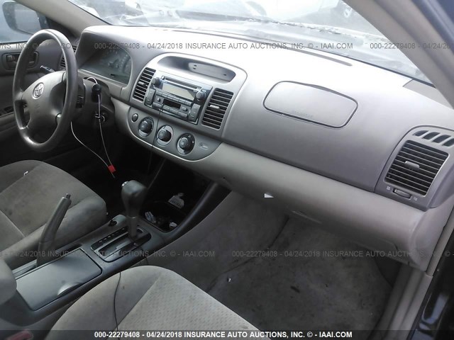 4T1BF32K23U043545 - 2003 TOYOTA CAMRY LE/XLE/SE BLACK photo 5