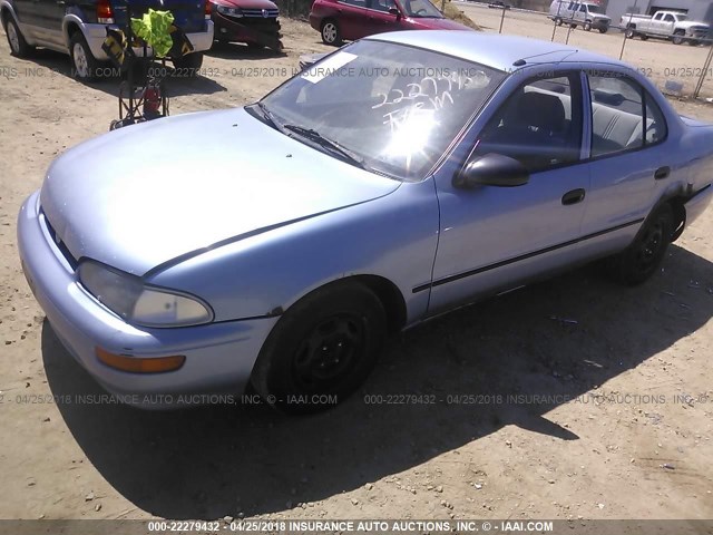 1Y1SK5263SZ001610 - 1995 GEO PRIZM LSI BLUE photo 2