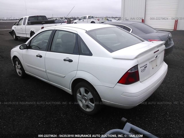 1FAFP34N17W158213 - 2007 FORD FOCUS ZX4/S/SE/SES 白色 照片 3