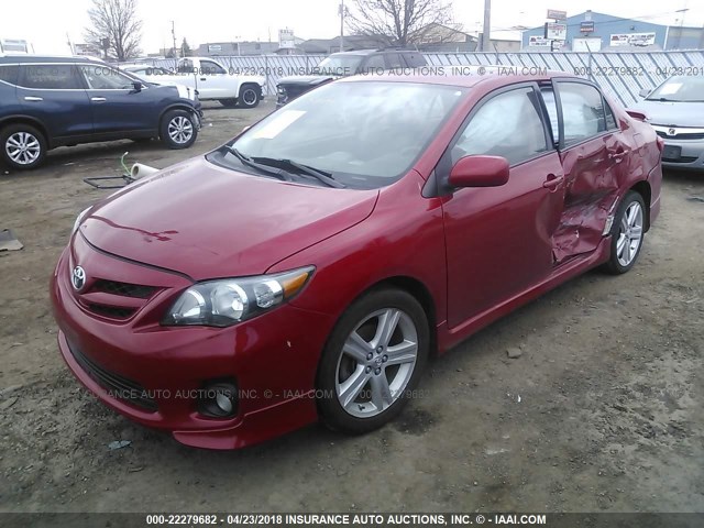 2T1BU4EE8DC078496 - 2013 TOYOTA COROLLA S/LE RED photo 2
