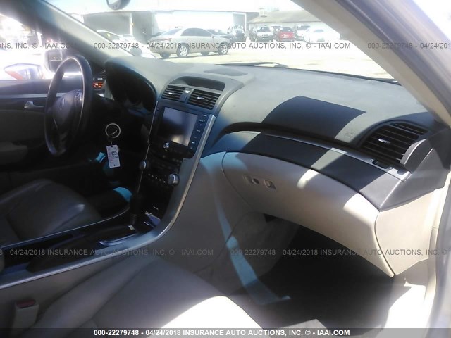 19UUA66258A039393 - 2008 ACURA TL SILVER photo 5