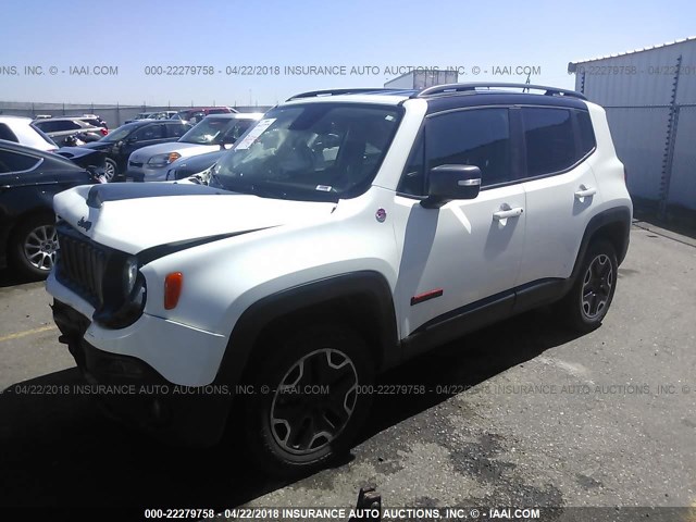 ZACCJBCT0FPB55017 - 2015 JEEP RENEGADE TRAILHAWK WHITE photo 2