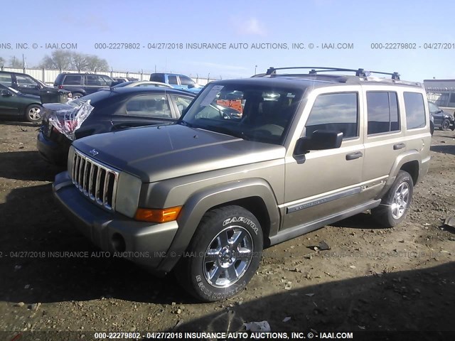 1J8HH48K26C167498 - 2006 JEEP COMMANDER GOLD photo 2