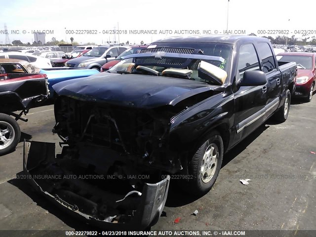 2GCEC13TX41407746 - 2004 CHEVROLET SILVERADO C1500 BLACK photo 2