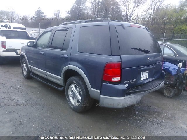 1FMZU73E42ZA28048 - 2002 FORD EXPLORER XLT BLUE photo 3