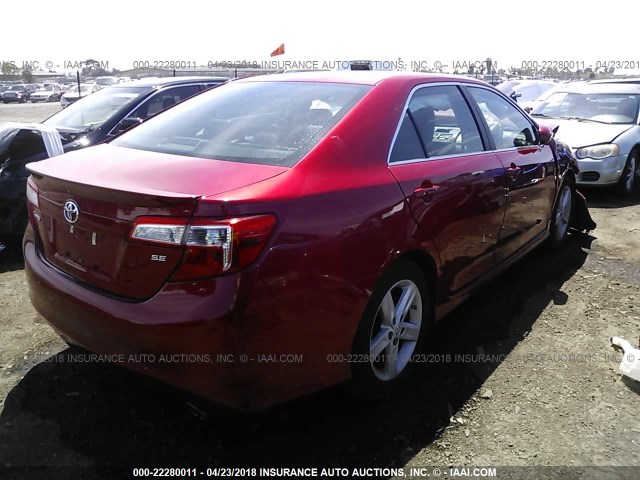 4T1BF1FK8CU581911 - 2012 TOYOTA CAMRY SE/LE/XLE 红色 照片 4
