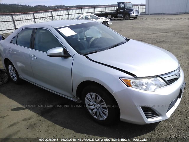 4T4BF1FK0DR307528 - 2013 TOYOTA CAMRY L/SE/LE/XLE SILVER photo 1