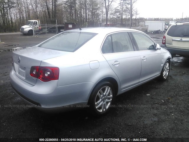 3VWEF71K57M065329 - 2007 VOLKSWAGEN JETTA WOLFSBURG 银色 照片 4