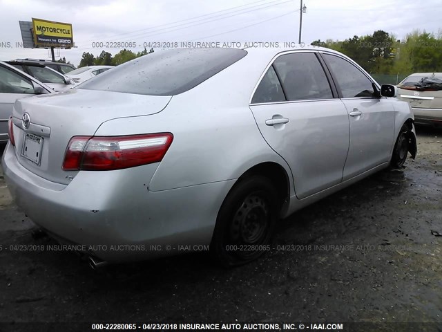 4T1BE46KX7U008325 - 2007 TOYOTA CAMRY NEW GENERAT CE/LE/XLE/SE SILVER photo 4