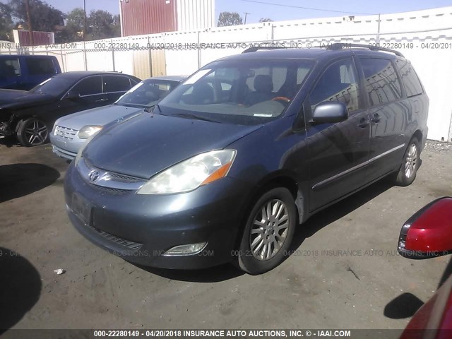 5TDZK22C78S164942 - 2008 TOYOTA SIENNA XLE/XLE LIMITED GRAY photo 2