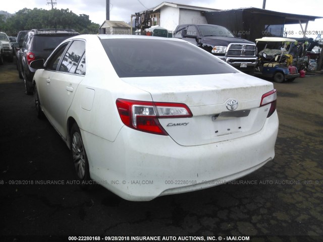 4T4BF1FK3CR199596 - 2012 TOYOTA CAMRY SE/LE/XLE თეთრი ფოტო 3