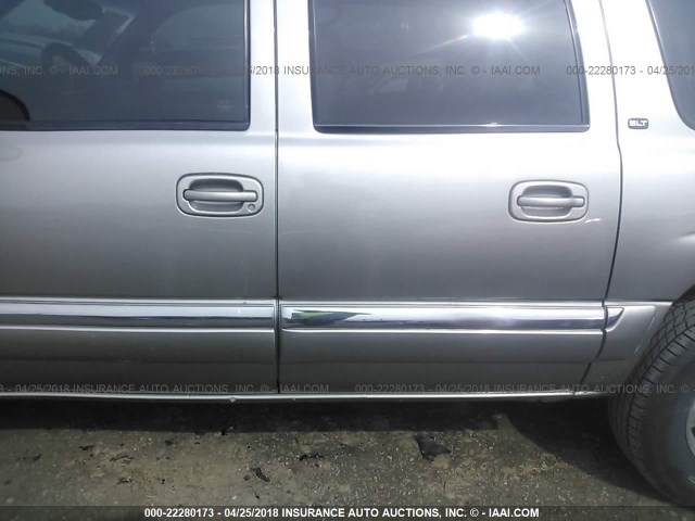 1GKFK16T91J129608 - 2001 GMC YUKON XL K1500 Champagne photo 6