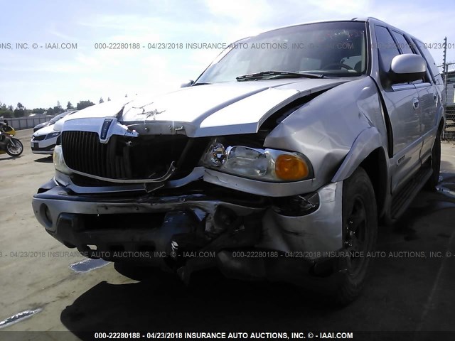 5LMRU27A4XLJ38129 - 1999 LINCOLN NAVIGATOR ვერცხლისფერი ფოტო 6