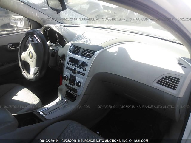 1G1ZB5E18BF107824 - 2011 CHEVROLET MALIBU LS 白色 照片 5