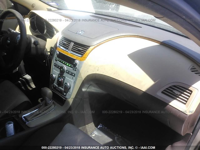 1G1ZC5EB1AF268049 - 2010 CHEVROLET MALIBU 1LT 棕色 照片 5