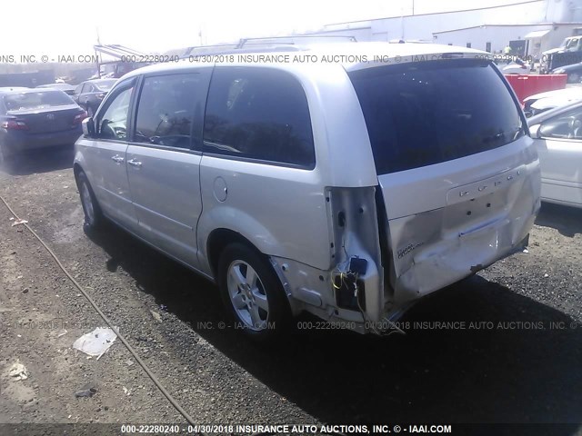 2D4RN3DG1BR728407 - 2011 DODGE GRAND CARAVAN MAINSTREET SILVER photo 3