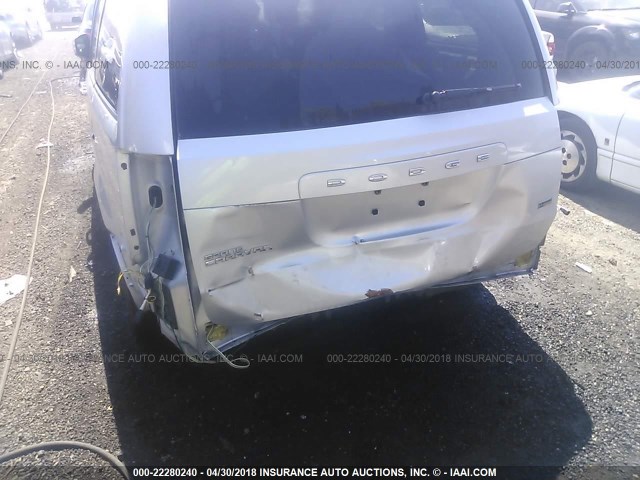 2D4RN3DG1BR728407 - 2011 DODGE GRAND CARAVAN MAINSTREET SILVER photo 6