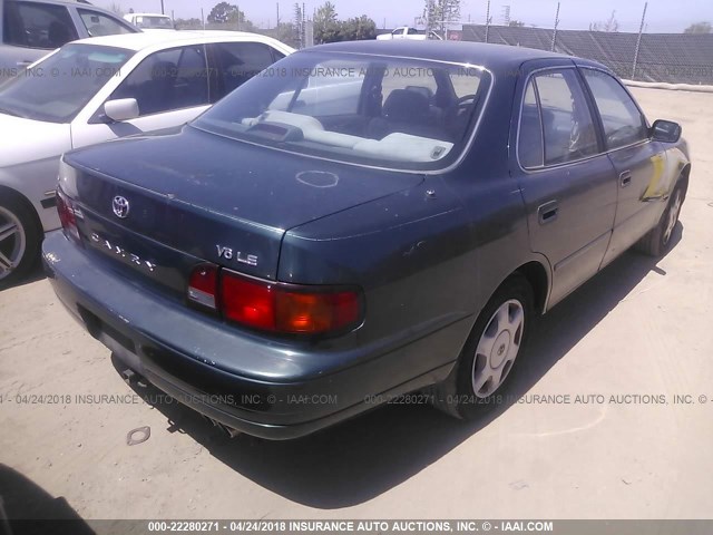 JT2BF12K8T0185844 - 1996 TOYOTA CAMRY LE/XLE/SE მწვანე ფოტო 4