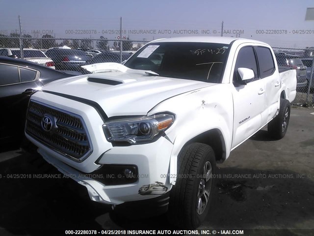 3TMCZ5AN4GM042236 - 2016 TOYOTA TACOMA DBL CAB/SR/SR5/TRD SPT/OR WHITE photo 2