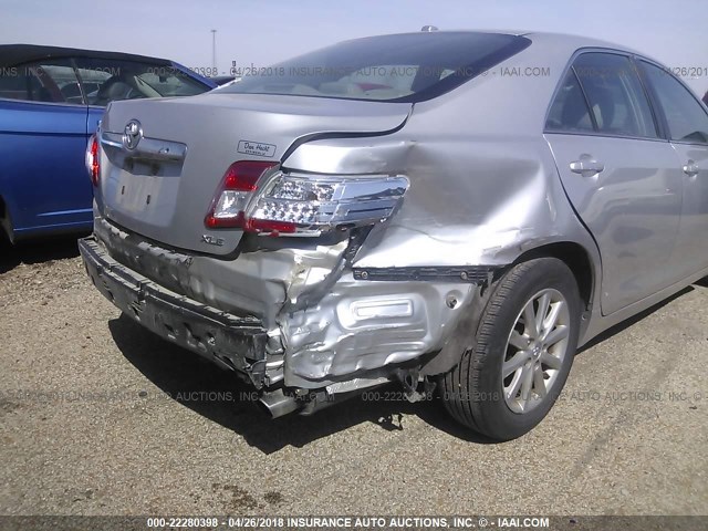 4T1BF3EK5AU007163 - 2010 TOYOTA CAMRY SE/LE/XLE SILVER photo 6