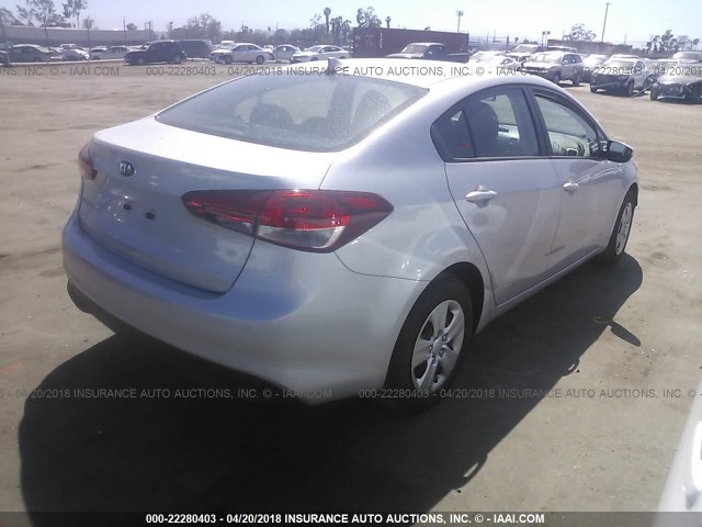 3KPFK4A72JE208851 - 2018 KIA FORTE LX SILVER photo 4