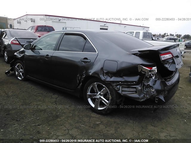 4T1BF1FK7DU295596 - 2013 TOYOTA CAMRY L/SE/LE/XLE 灰色 照片 3
