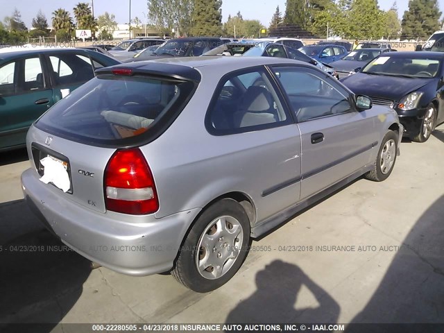 2HGEJ6329YH102943 - 2000 HONDA CIVIC CX SILVER photo 4