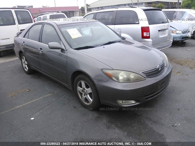 JTDBF32K830139563 - 2003 TOYOTA CAMRY LE/XLE GRAY photo 1