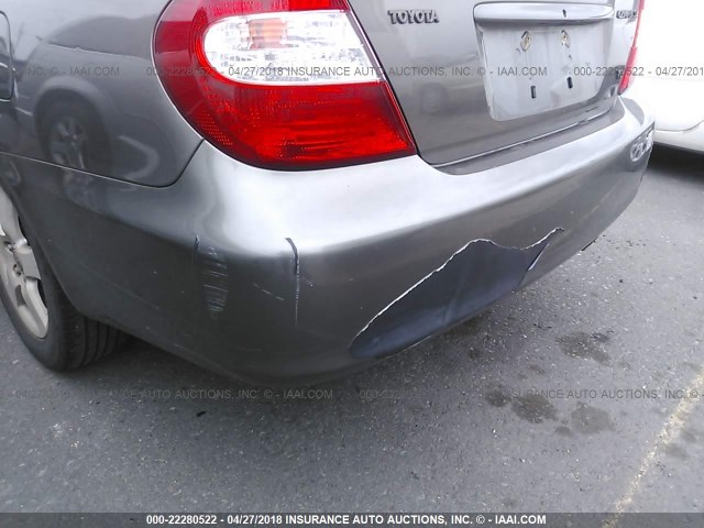 JTDBF32K830139563 - 2003 TOYOTA CAMRY LE/XLE Grau Foto 6