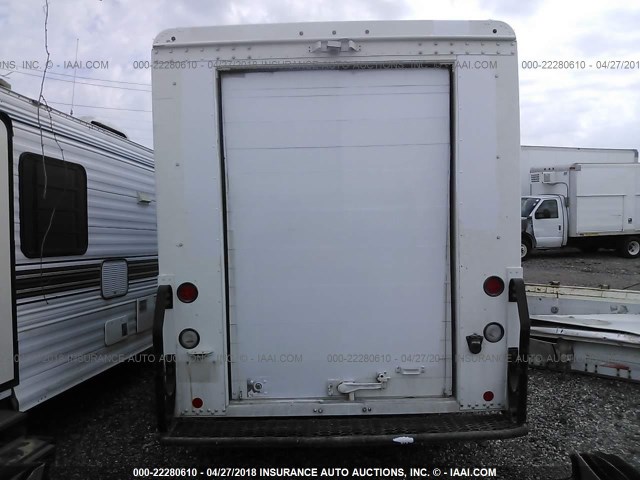 4UZAARDU3ECFR5112 - 2014 FREIGHTLINER M LINE WALK-IN VAN M LINE WALK-IN VAN WHITE photo 8