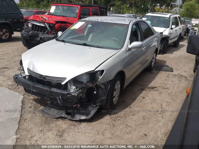 4T1BE32K74U889514 - 2004 TOYOTA CAMRY LE/XLE/SE SILVER photo 2