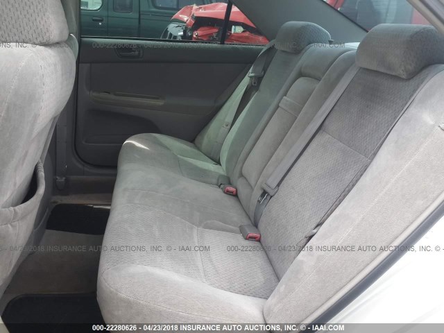 4T1BE32K74U889514 - 2004 TOYOTA CAMRY LE/XLE/SE 银色 照片 8