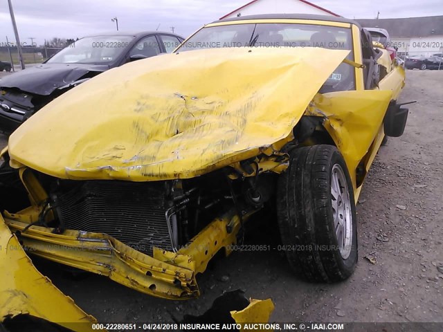 1ZVHT85H455249710 - 2005 FORD MUSTANG GT YELLOW photo 6