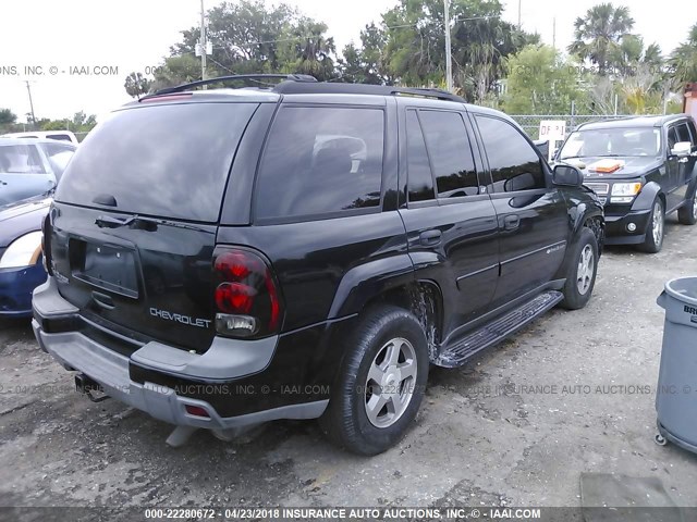 1GNDT13S132260449 - 2003 CHEVROLET TRAILBLAZER  BLACK photo 4