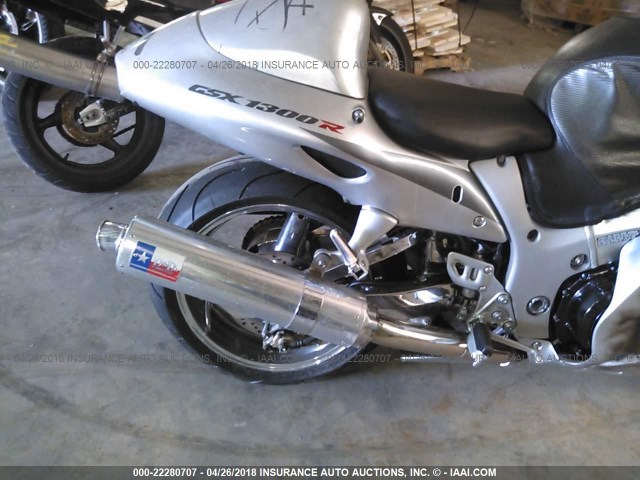 JS1GW71A532104421 - 2003 SUZUKI GSX1300 R SILVER photo 6