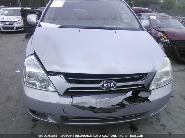 KNDMB233466025471 - 2006 KIA SEDONA EX/LX SILVER photo 6