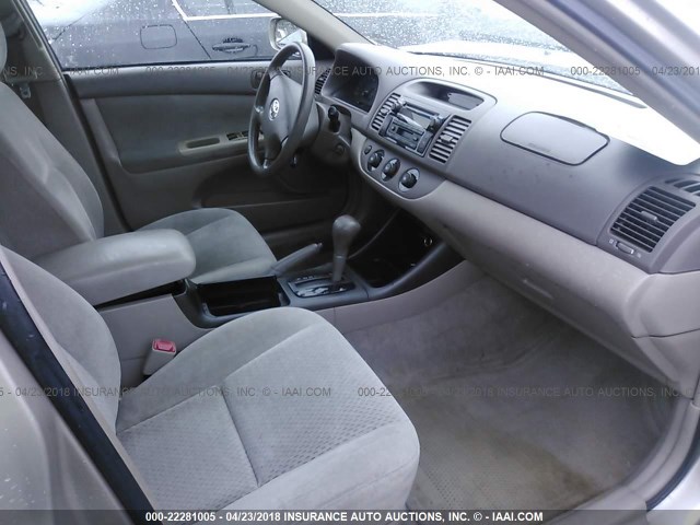 4T1BE32K54U303537 - 2004 TOYOTA CAMRY LE/XLE/SE 香槟色 照片 5