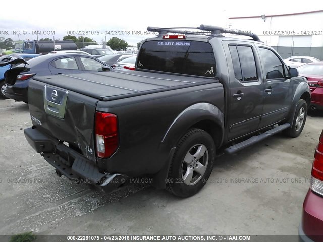 1N6AD07U27C458307 - 2007 NISSAN FRONTIER CREW CAB LE/SE/OFF ROAD GRAY photo 4