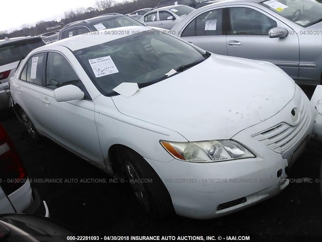 JTNBE46K973079568 - 2007 TOYOTA CAMRY NEW GENERAT CE/LE/XLE/SE WHITE photo 1