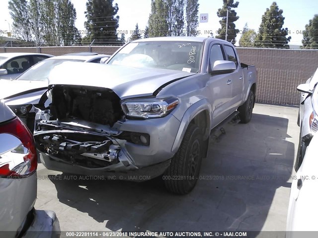 3TMBZ5DN5HM010985 - 2017 TOYOTA TACOMA DOUBLE CAB/SR5/TRD SPORT SILVER photo 2