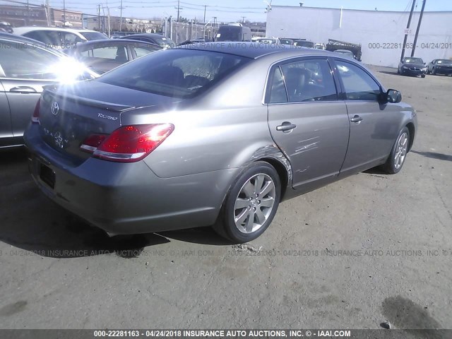 4T1BK36B46U130132 - 2006 TOYOTA AVALON XL/XLS/TOURING/LIMITED GRAY photo 4