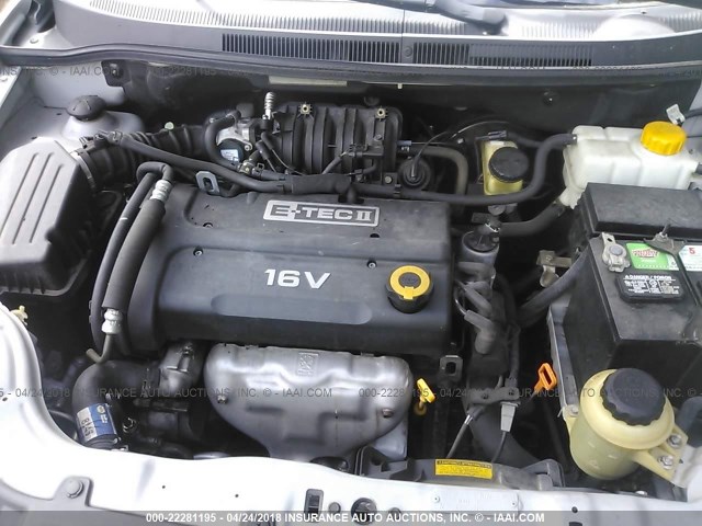 KL1TD56658B235611 - 2008 CHEVROLET AVEO LS SILVER photo 10