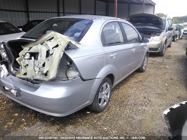 KL1TD56658B235611 - 2008 CHEVROLET AVEO LS SILVER photo 4